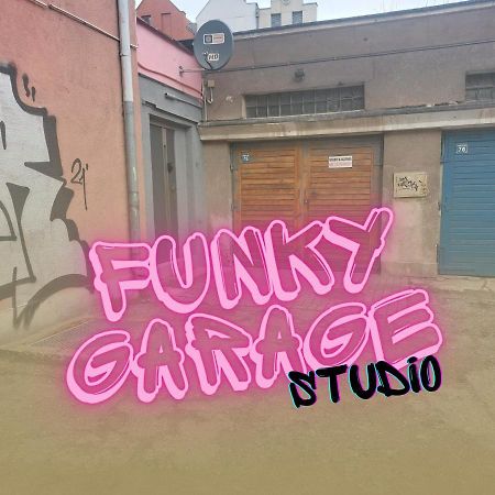 Funky Garage Studio 格但斯克 外观 照片